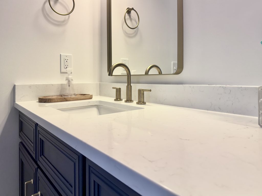 Carrara Bianco Quartz