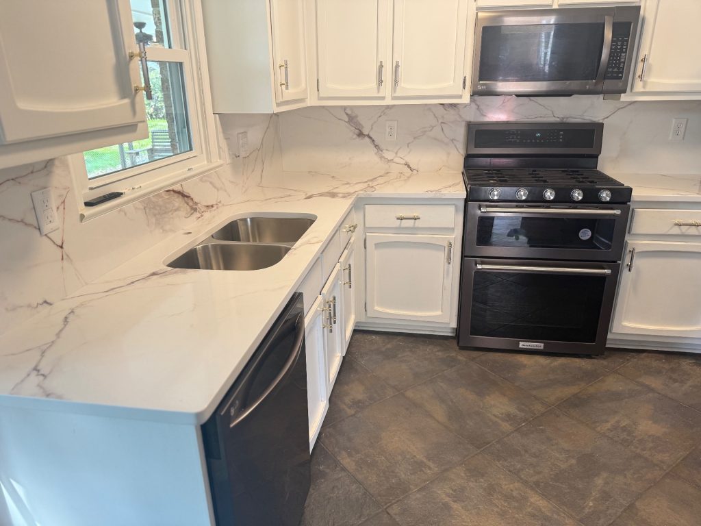 Statuario Lucio Quartz